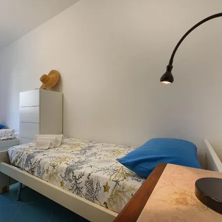 Casa Chiaramarina Apartment Macari