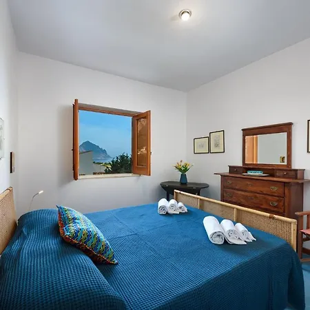 Casa Chiaramarina Apartment