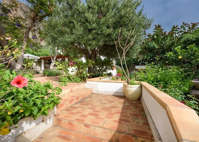 Casa Chiaramarina * Macari