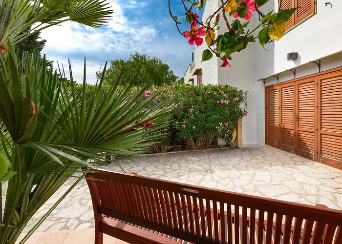 Casa Chiaramarina Apartment *